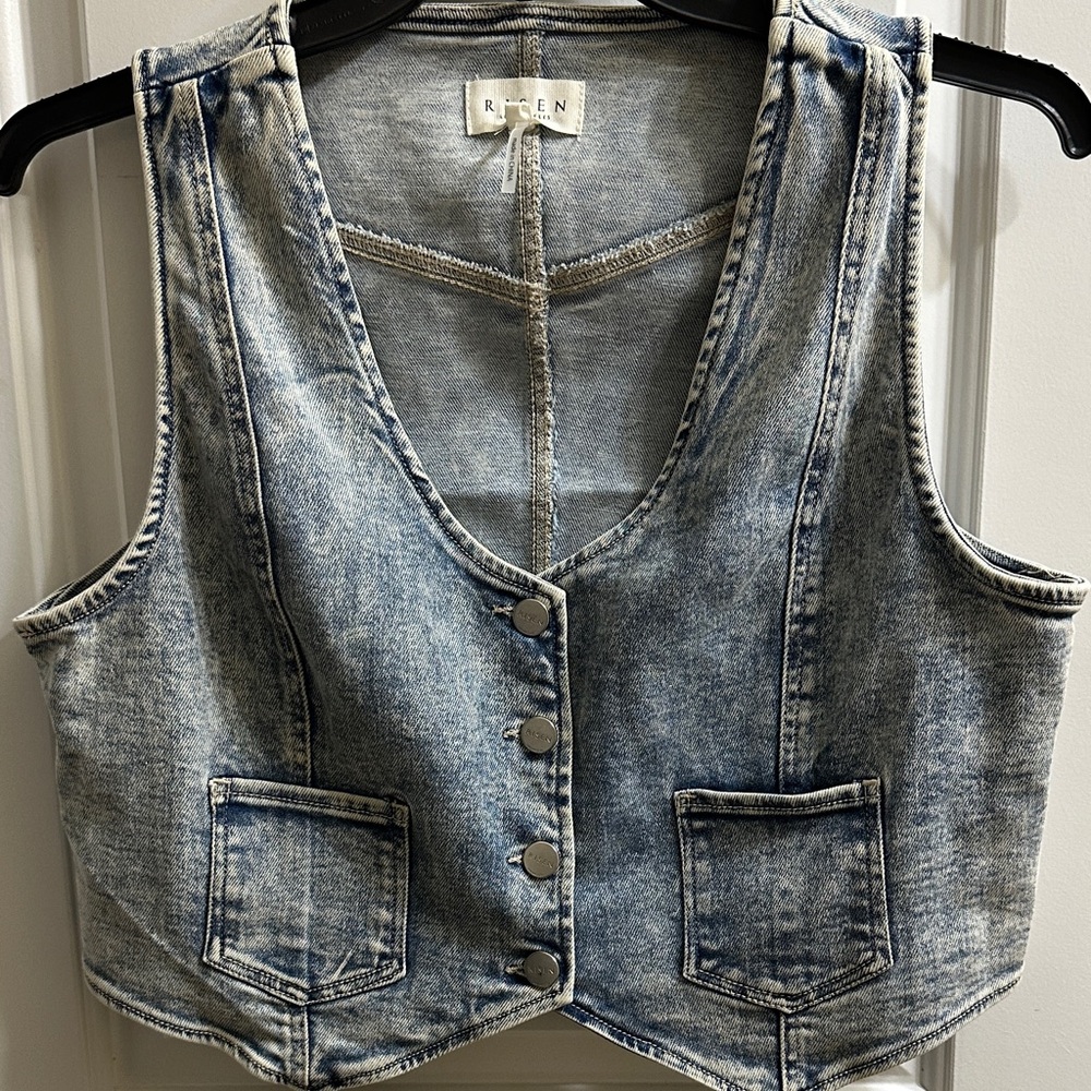 Risen Women's Acid Wash Denim Vest - Light Wash